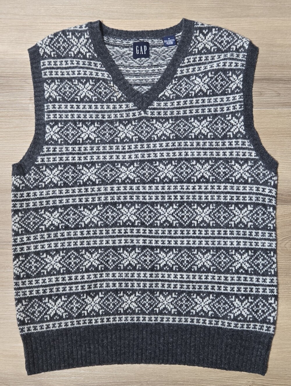 Vintage GAP Charcoal & Cream Fair Isle V-Neck Sweater Vest